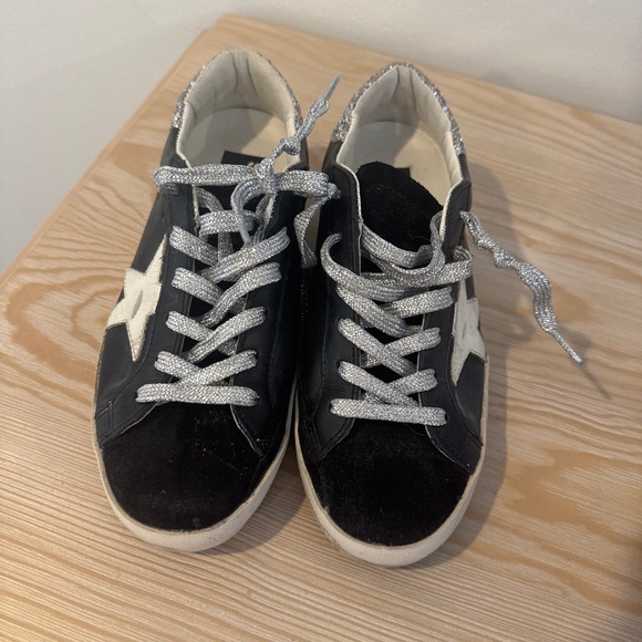 Golden Goose Shoes - Golden Goose All Star- black and silver
